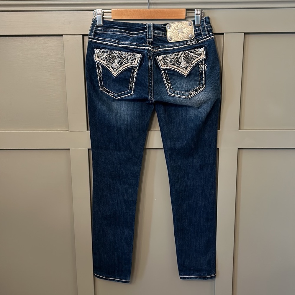 Miss Me Signature Rise Skinny Jeans Embroidered Back Flap Pocket Size 27